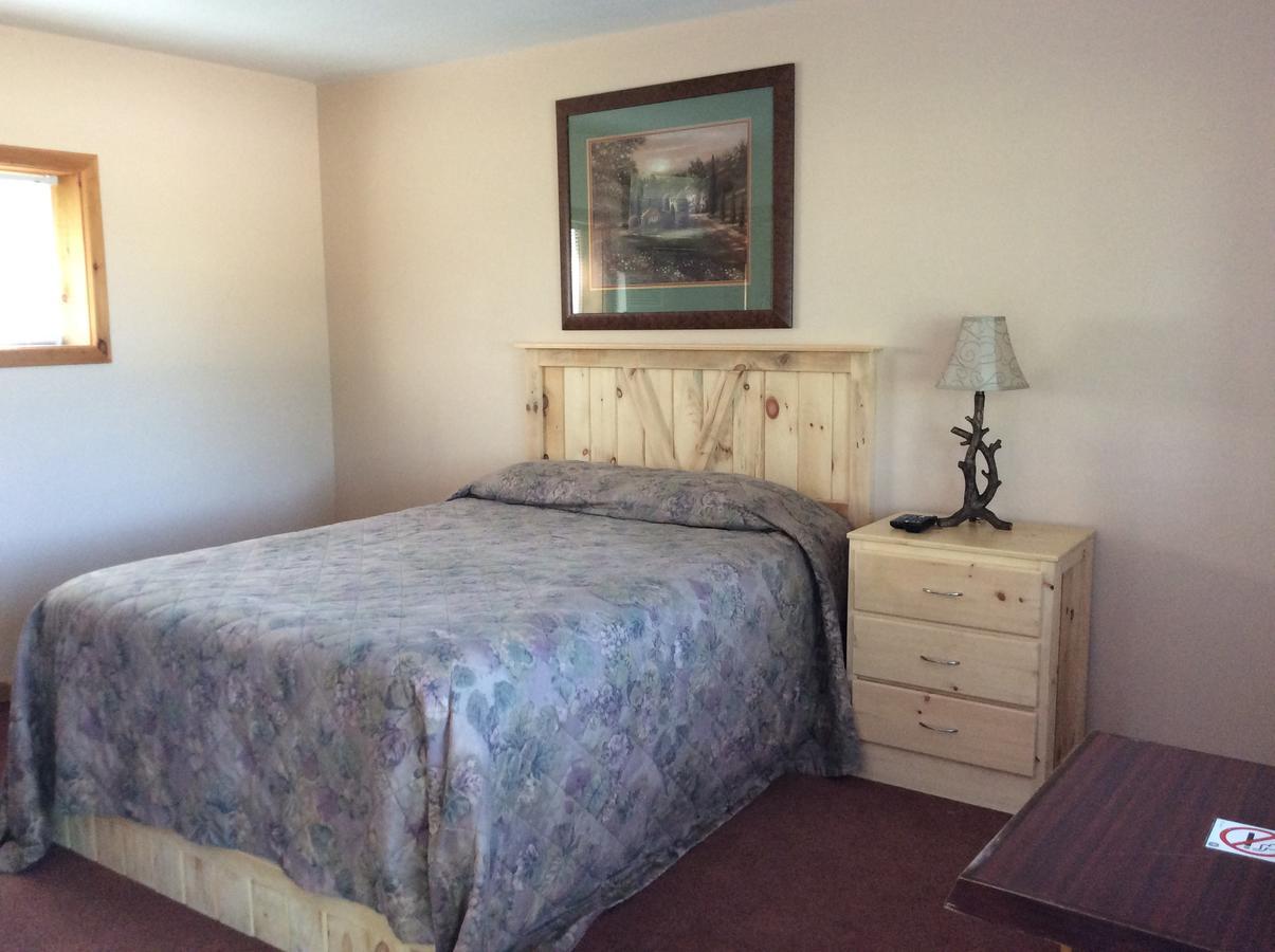 Tay Motel Waubaushene Екстериор снимка